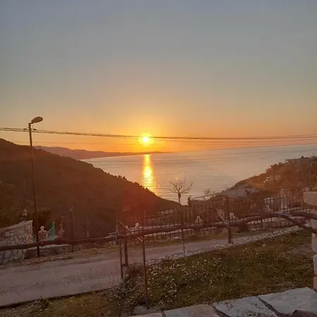 Mana Ksamil